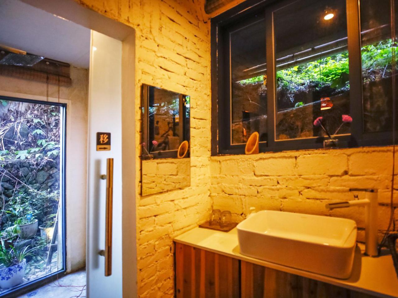 Tulou Herongzhuang Inn Nanjing  Exterior photo